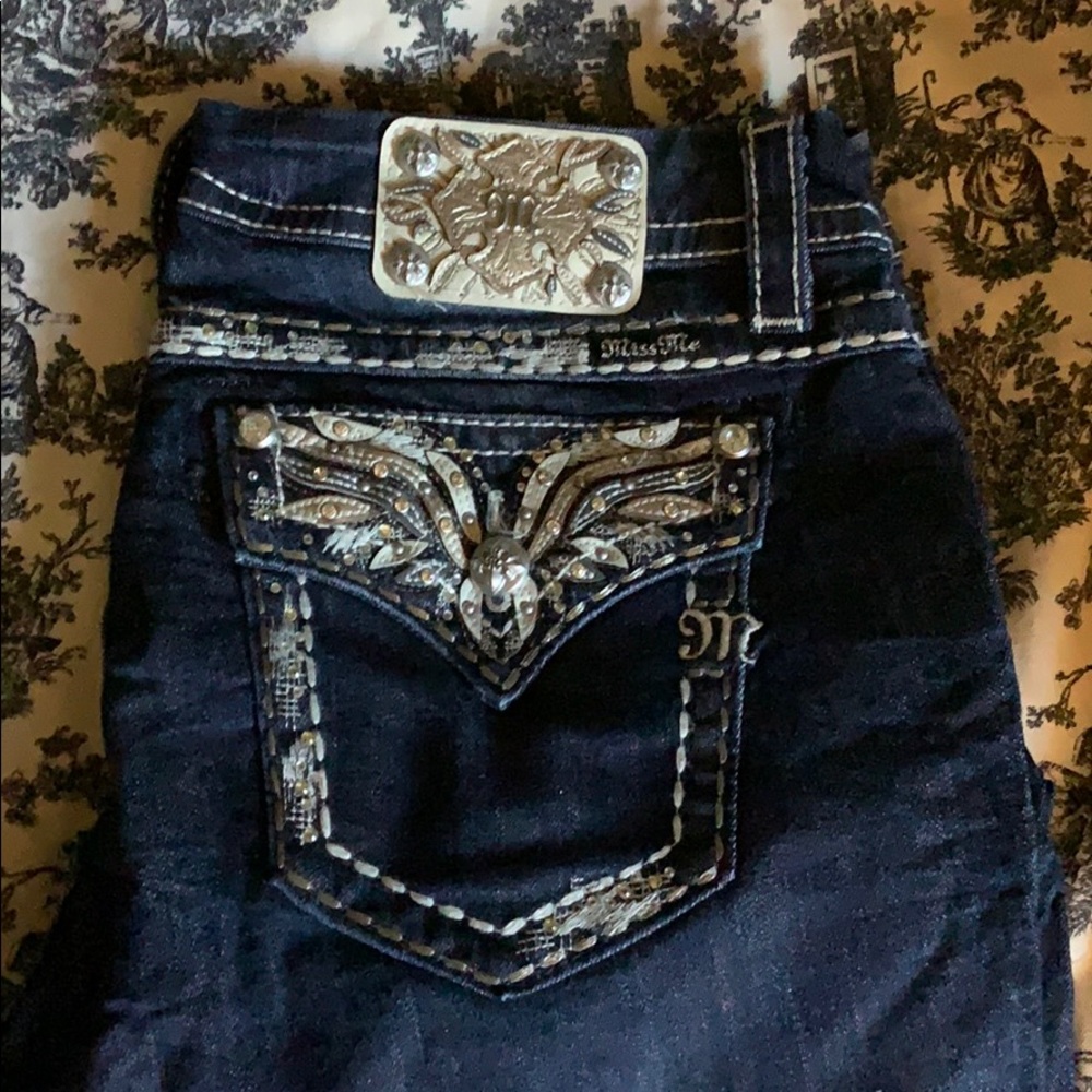 Miss Me Easy Bootcut Mid Rise size 32
